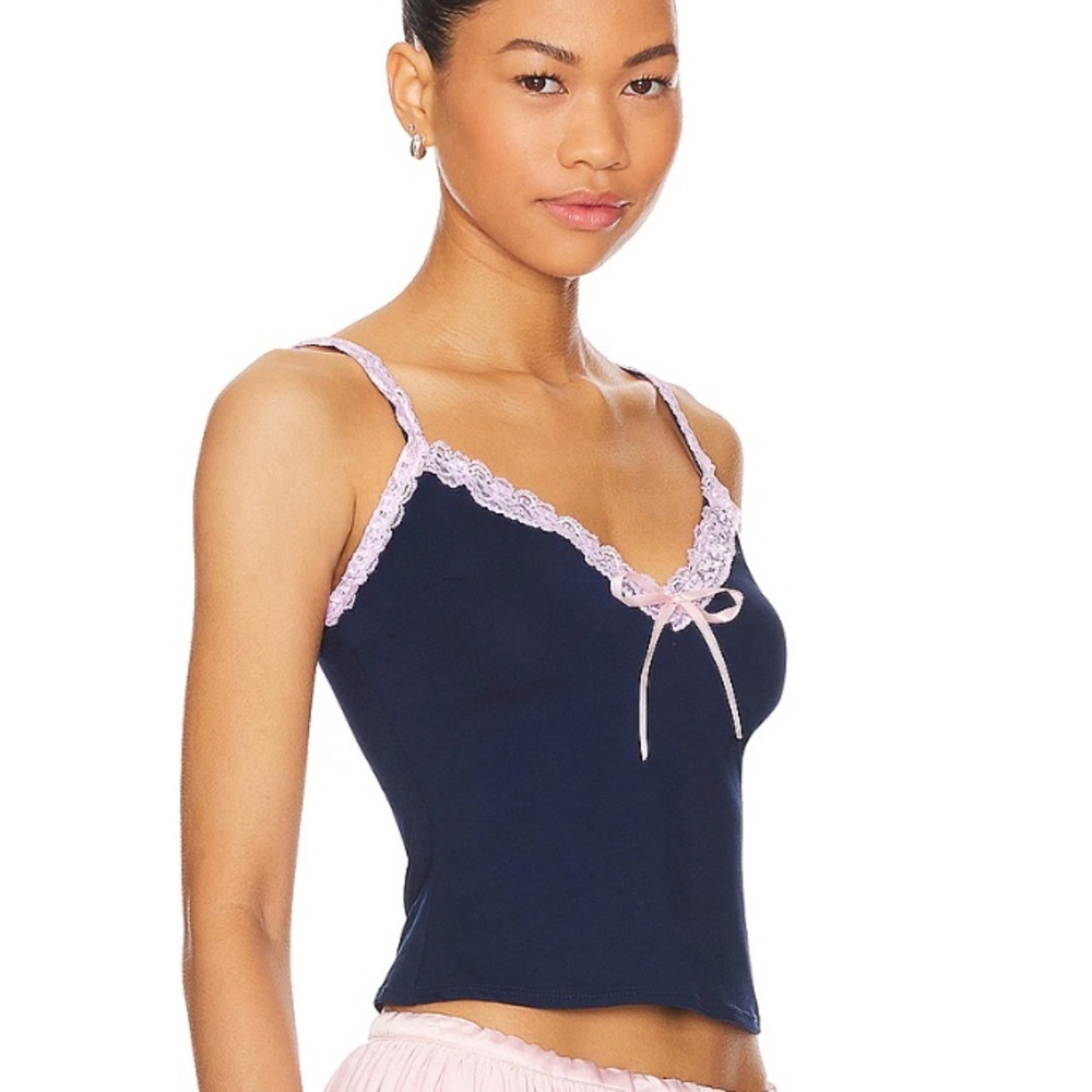 REVOLVE TOP - Picture 2 of 6